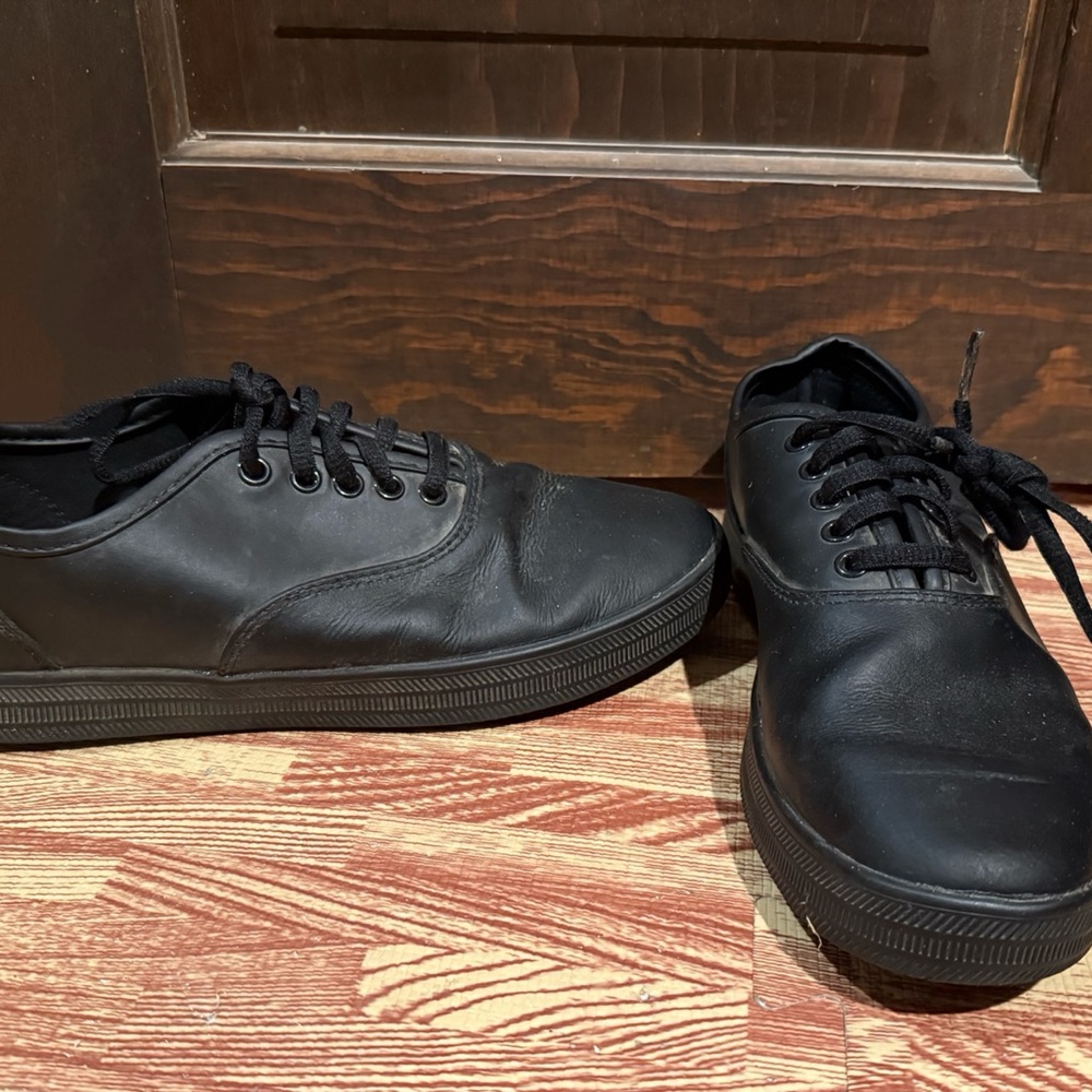 Black Comfort Shoes